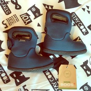 Baby Bogs waterproof snowboots